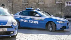 Due automobili della Polizia a Matera
