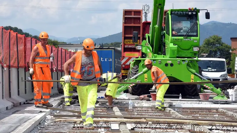 I lavori di asfaltatura si concentreranno soprattutto nei mesi estivi - © www.giornaledibrescia.it