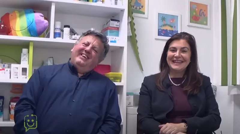 I pediatri bresciani Varrasi e Lorenzetti in uno dei loro video su YouTube