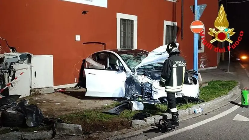 L'auto elettrica dopo lo schianto