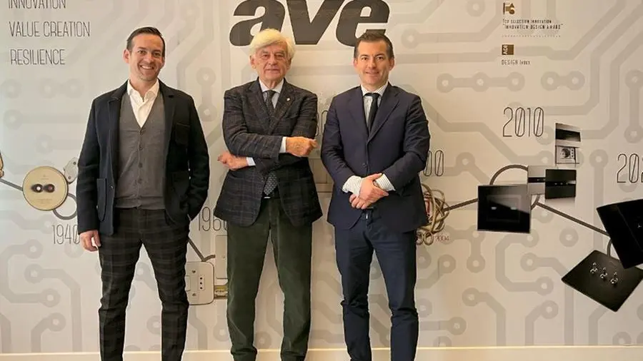 Il presidente Alessandro Belli con i figli Emanuele e Tommaso - © www.giornaledibrescia.it