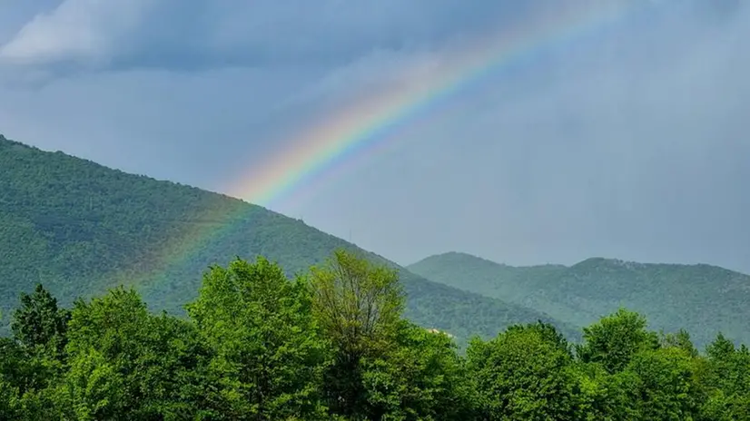 L'arcobaleno del 24 aprile - © www.giornaledibrescia.it