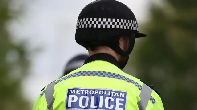 epaselect epa11293864 Mounted police patrol in London, Britain, 22 April 2024. The metropolitan police are facing accusations of antisemitism after a protester was threatened with arrest for being â€œopenly Jewishâ€. EPA/NEIL HALL