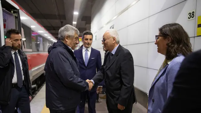 "Il ministro Tajani viene accolto a Bologna dal capo prefetto Attilio Visconti" "Bologna/ 1 mag 2024" ANSA/MAX CAVALLARI