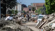 MALTEMPO, ALLAGAMENTI IN ROMAGNA. S. Agata sul Santerno, detriti sulle strade dopo l' alluvione