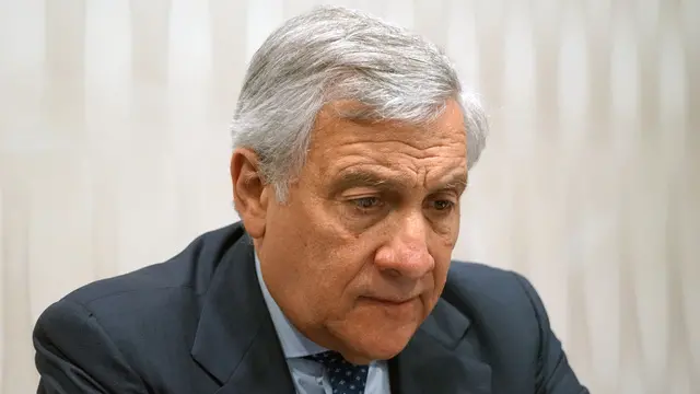 Il ministro degli affari esteri e della cooperazione internazionale, Antonio Tajani, in videoconferenza al "Tavolo Russia", 02 maggio 2024. ANSA/LUIGI SALSINI