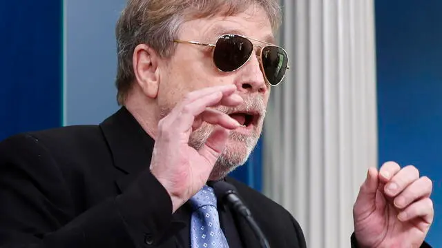 epa11316894 US actor Mark Hamill joins White House press secretary as a surprise guest for the daily press briefing at the White House in Washington, DC, USA, 03 May 2024. EPA/JONATHAN ERNST / POOL