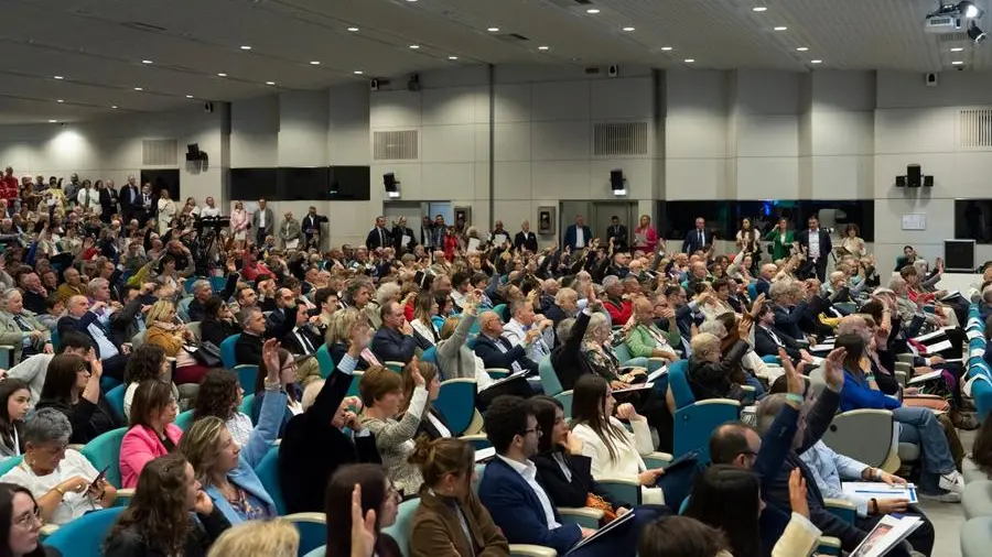 Un'assemblea di una Bcc - © www.giornaledibrescia.it