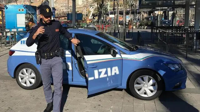Volanti polizia Genova
