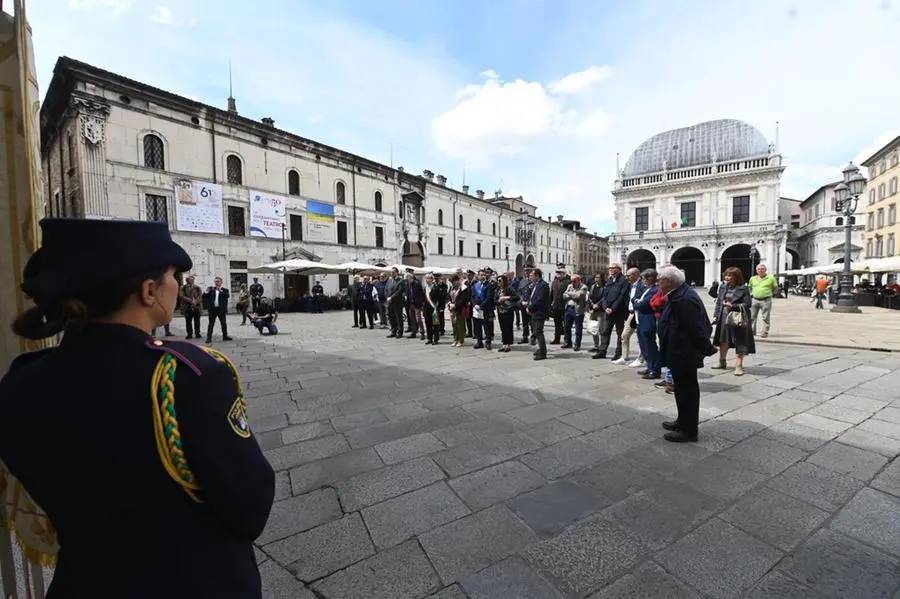 Giornata in memoria delle vittime del terrorismo, la commemorazione in piazza Loggia