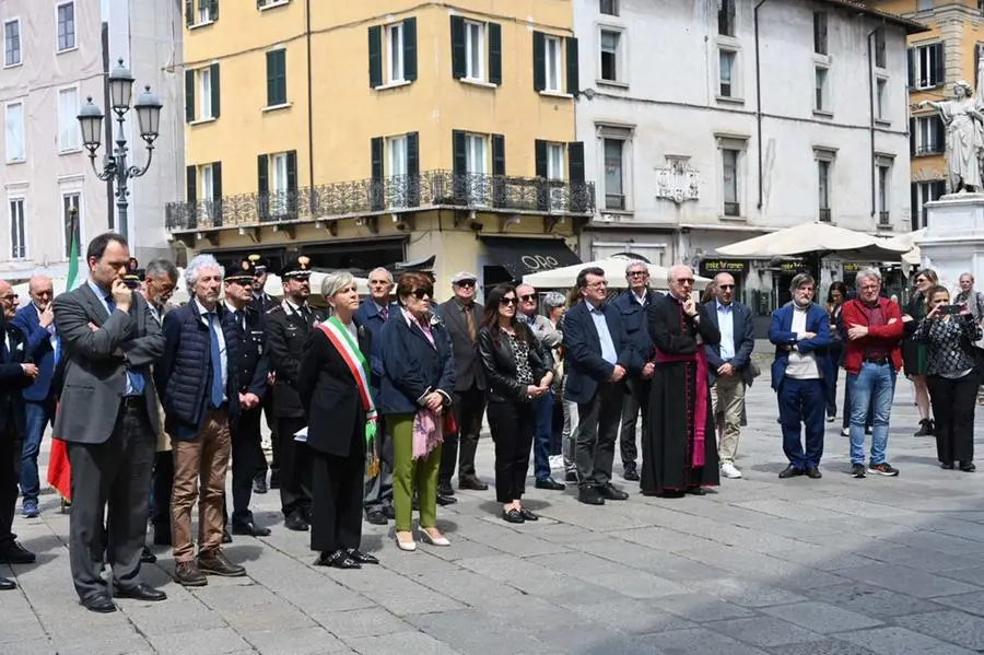 Giornata in memoria delle vittime del terrorismo, la commemorazione in piazza Loggia