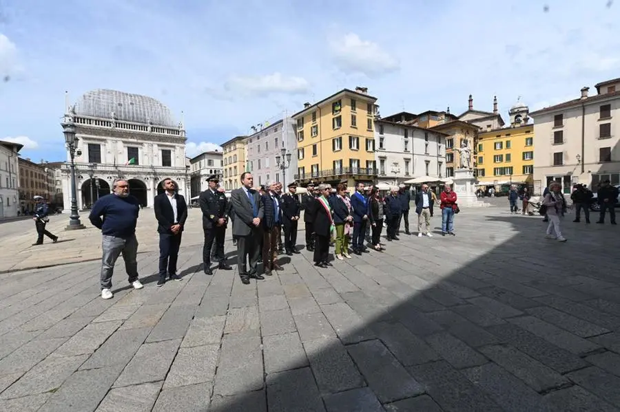 Giornata in memoria delle vittime del terrorismo, la commemorazione in piazza Loggia