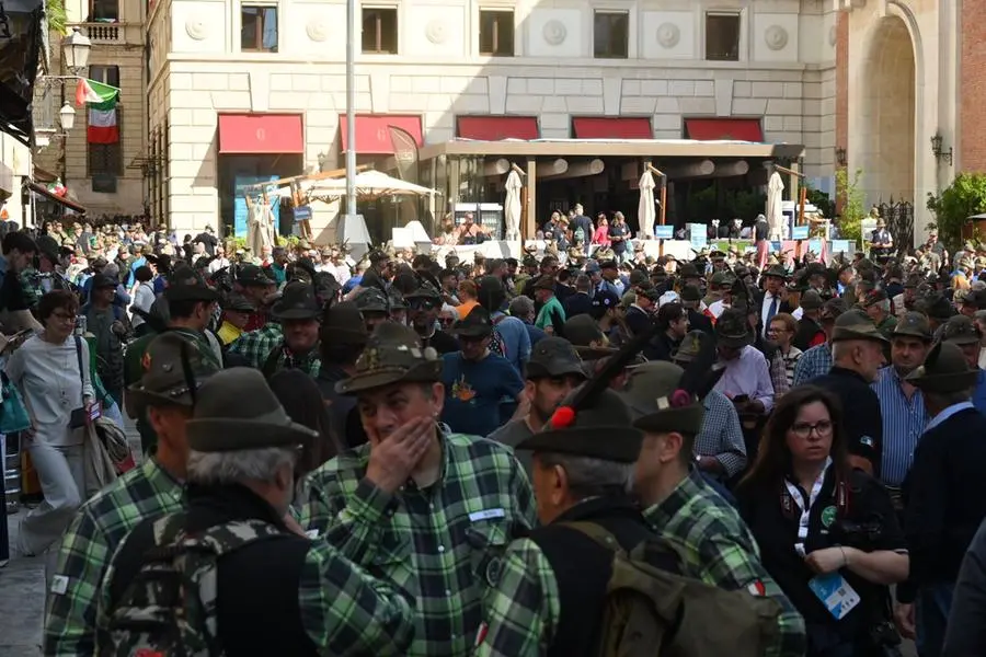 Adunata degli alpini a Vicenza, l'apertura