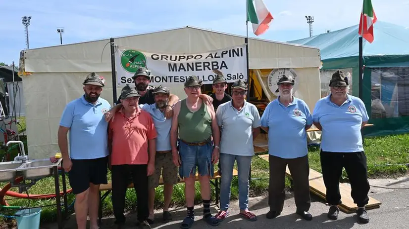 Adunata degli alpini, i gruppi bresciani di Manerba, San Martino e Villaggio Sereno