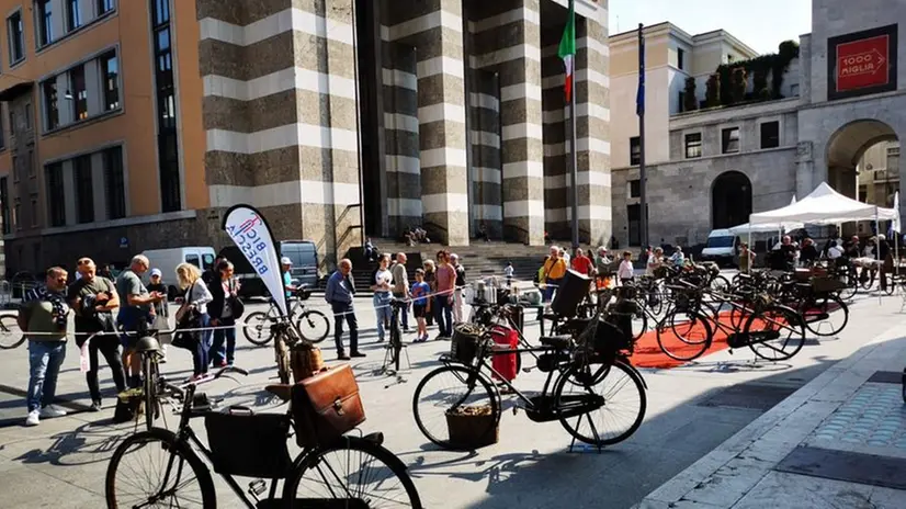 Blu in Bici, la città si riempie di due ruote