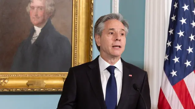 epa11331479 US Secretary of State Antony Blinken addresses a joint press conference with Spanish Minister of Foreign Affairs, European Union and Cooperation, Jose Manuel Albares (not pictured) after signing a Memorandum of Understanding on Foreign State Information Manipulation, at the US State Department in Washington, DC, USA, 10 May 2024. EPA/MICHAEL REYNOLDS