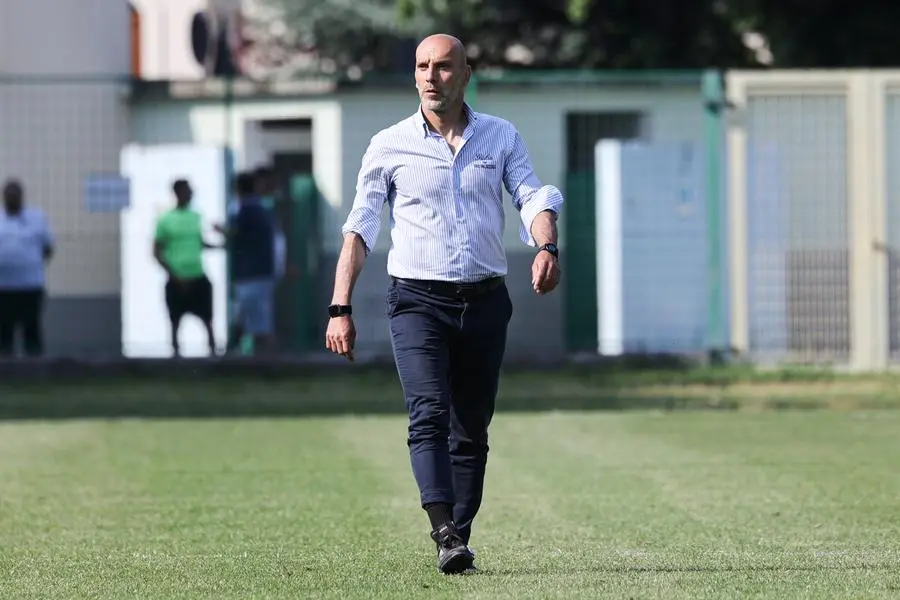 SPORT CALCIO STADIO COMUNALE PALAZZOLO SERIE D PRO PALAZZOLO - DESENZANO CALCIO NELLA FOTO DIDU 12-05-2024 Comincini@newreporter