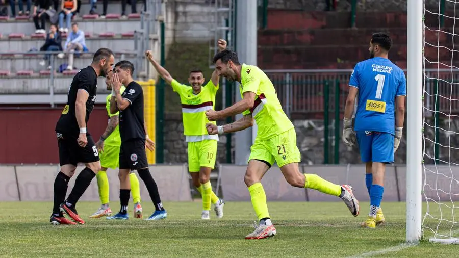 SPORT CALCIO SERIE D PLAY OUT BRENO CJARLINS MUZANE NELLA FOTO ESULTANZA BRENO scaroni@newreporter