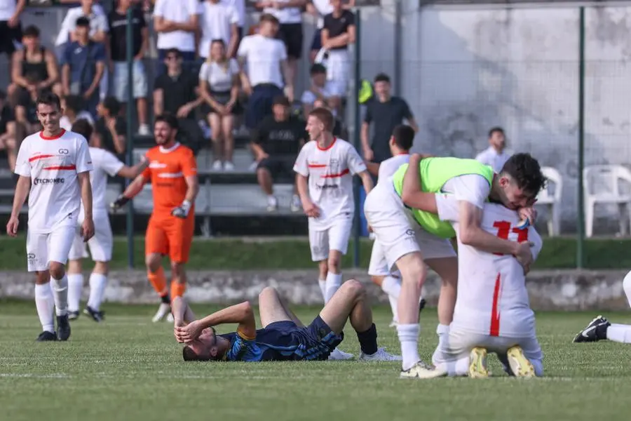 Sport Calcio Castrezzato Prima Categoria Castrezzato Gussago nella foto  Castrezzato delusione a fine partita 12/05/2024 nicoli@newreporter