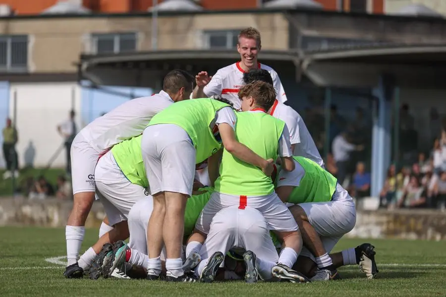 Sport Calcio Castrezzato Prima Categoria Castrezzato Gussago nella foto   Luca Rizzini  esulta dopo il gol 12/05/2024 nicoli@newreporter