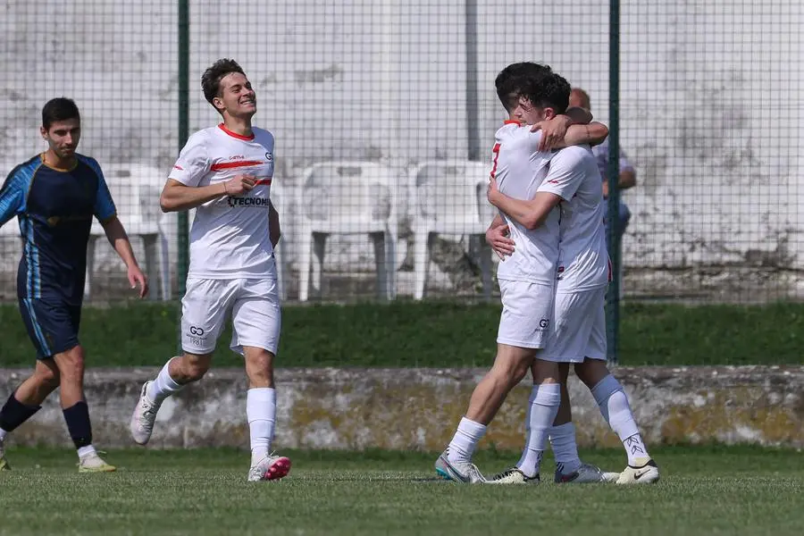 Sport Calcio Castrezzato Prima Categoria Castrezzato Gussago nella foto  Amir Adbaya esulta dopo il gol 12/05/2024 nicoli@newreporter