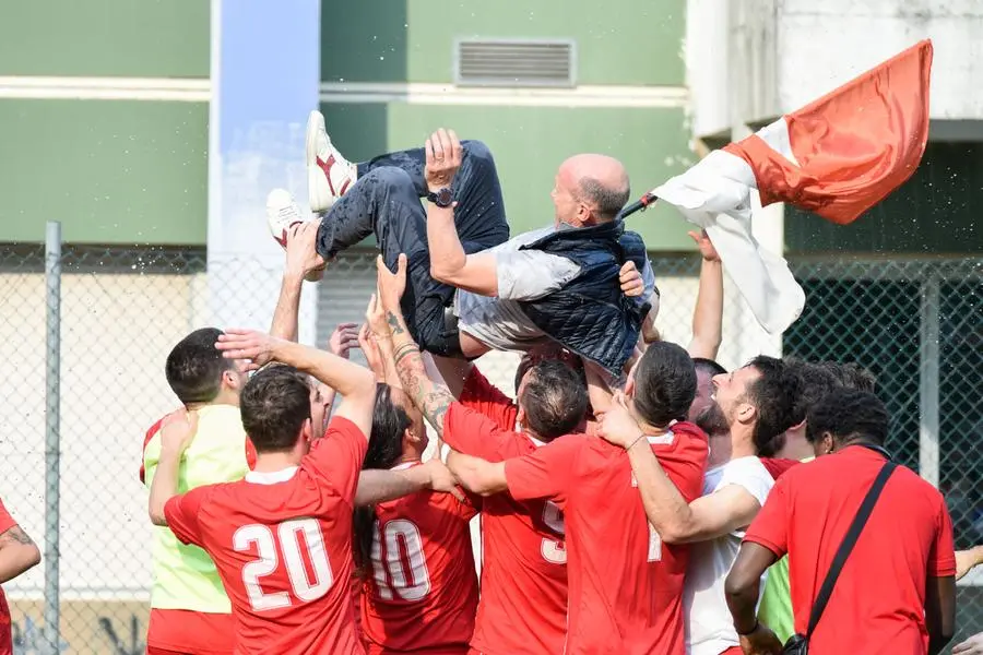 CALCIO SECONDA CATEGORIA  GIRONE D PONTE ZANANO VS  EDEN ESINE NELLA FOTO  ESULTANZE 12-05-2024 zanardini@newreporter