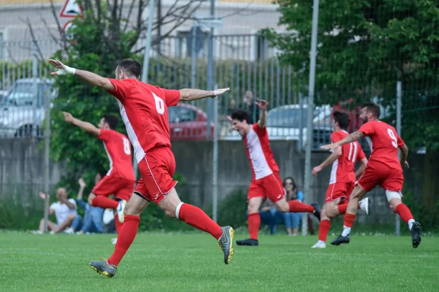 CALCIO SECONDA CATEGORIA  GIRONE D PONTE ZANANO VS  EDEN ESINE NELLA FOTO   12-05-2024 zanardini@newreporter