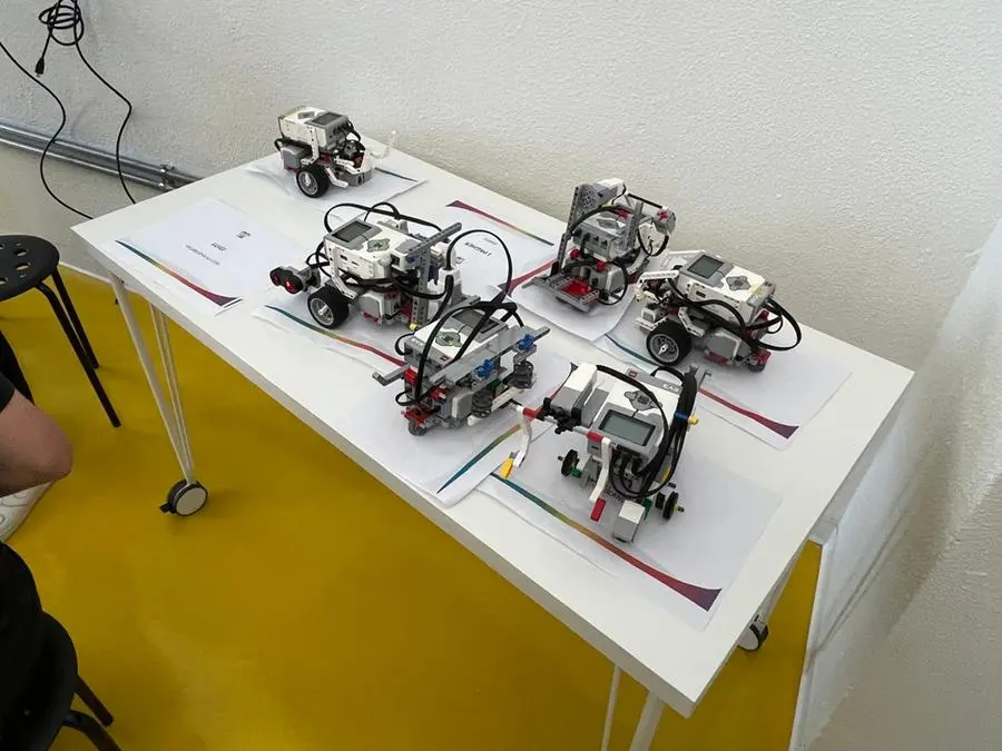 «Roboleague», sfida tra robot al Cfp Zanardelli