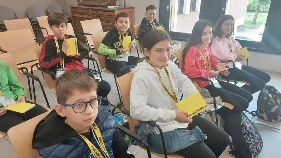 Gli studenti dalla quinta D della primaria di Manerbio in visita al GdB