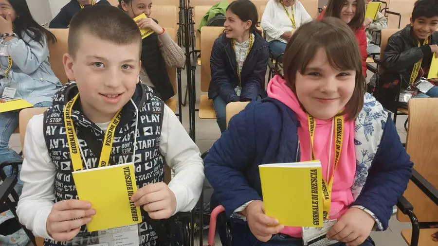 Gli studenti dalla quinta D della primaria di Manerbio in visita al GdB