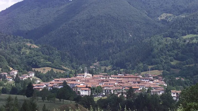 Una veduta panoramica di Zone