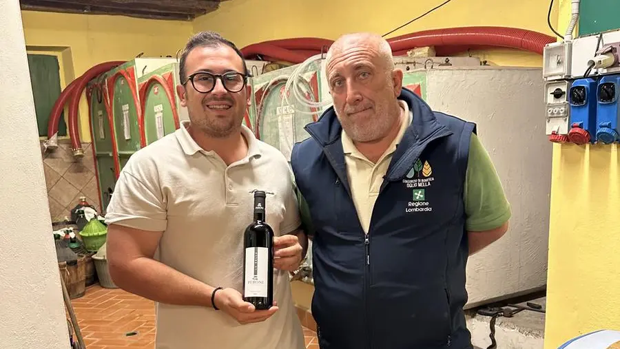 Generazioni al lavoro: Paolo Peroni con il padre Marco - © www.giornaledibrescia.it