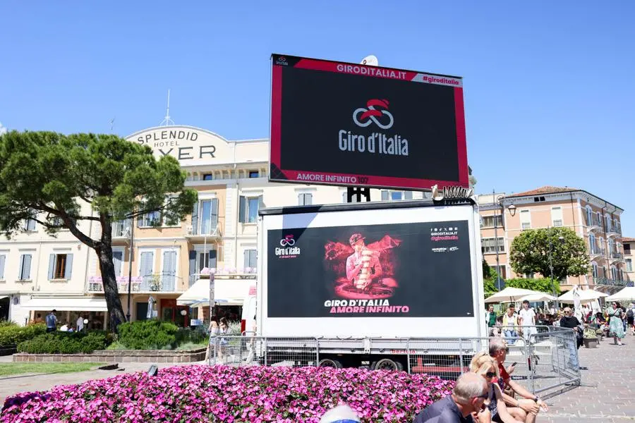Giro d'Italia 2024, Desenzano già in festa per l'arrivo di tappa