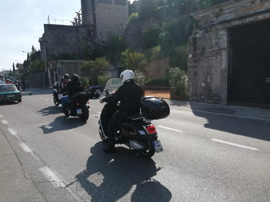 Incidente tra auto e moto a Gargnano