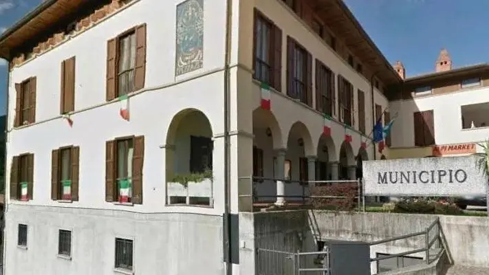 Il municipio di Pezzaze © www.giornaledibrescia.it