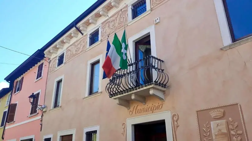 Il municipio di Manerba