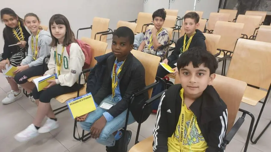 Gli studenti della quinta C della primaria Gianni Rodari di Poncarale in visita al GdB