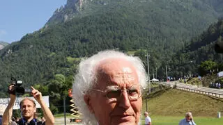Luciano Benetton arriva per il funerale del presidente di EssilorLuxottica Leonardo Del Vecchio al PalaLuxottica di Agordo, Belluno, 30 giugno 2022. ANSA/LUCIANO SOLERO