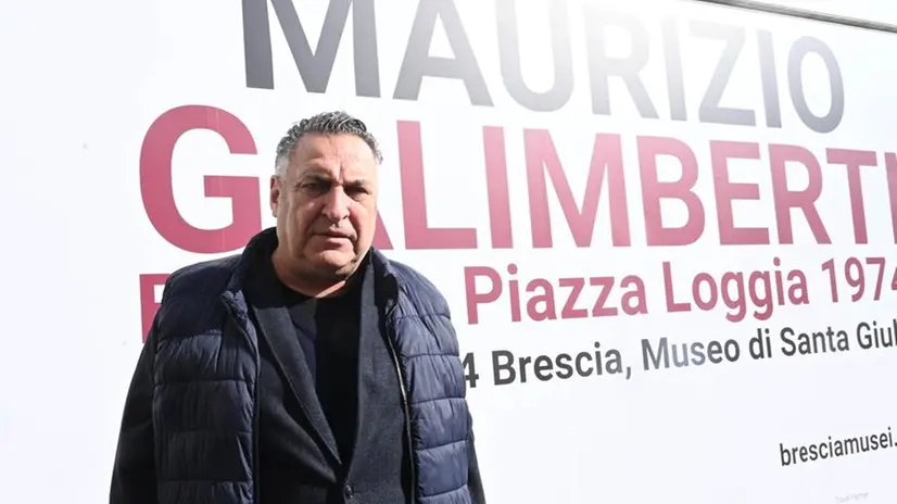 «Brescia, Piazza Loggia 1974», la mostra di Maurizio Galimberti a Santa Giulia
