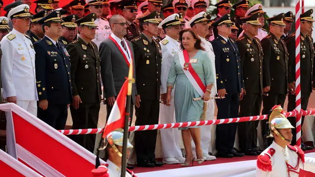 epa11294679 The president of Peru Dina Boluarte (C) attends the ceremony for the 27th anniversary of the Chavin de Huantar rescue operation in Lima, Peru, 22 April 2024. The president of Peru stated that Operation Chavin de Huantar, which freed 72 hostages from the Tupac Amaru Revolutionary Movement (MRTA) and celebrated its 27th anniversary on 22 April, was an example of defense of democracy and a sign of unity of the country against terrorism. EPA/Paolo Aguilar