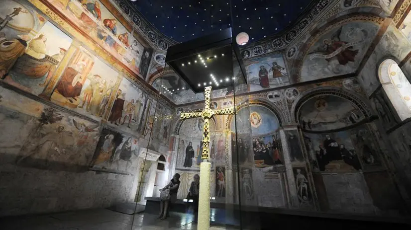 La croce di re Desiderio in Santa Maria in Solario