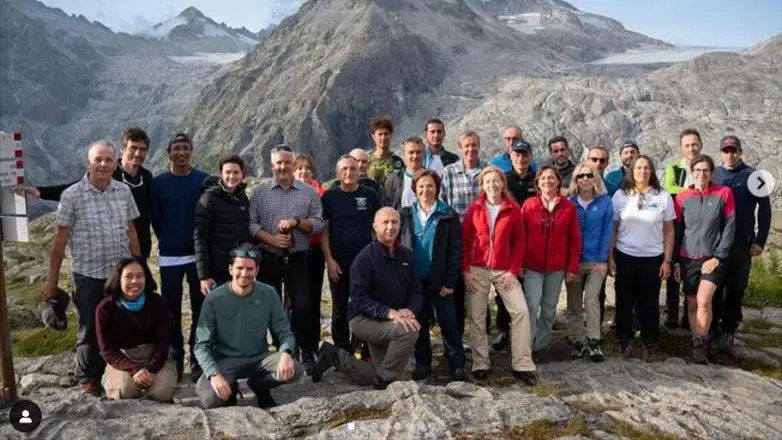 Anche i ragazzi hanno partecipato a Climbing for Climate in Adamello - © www.giornaledibrescia.it