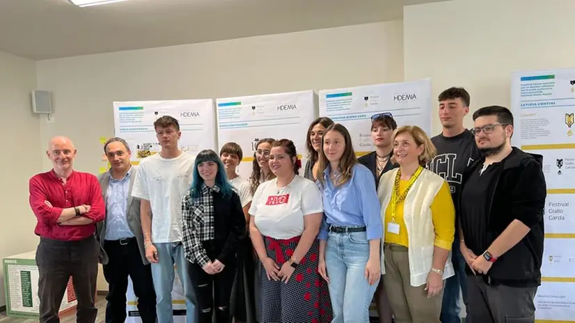 I partecipanti dell'Accademia SantaGiulia al contest del Festival Giallo Garda