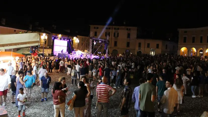 La Notte Bianca di Rovato, una delle scorse edizioni