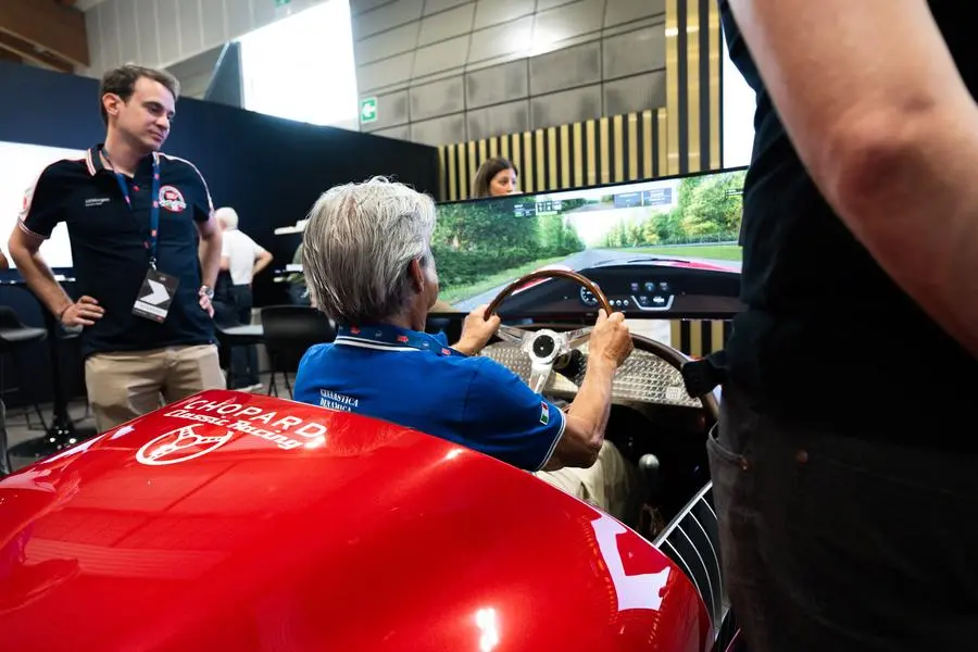 Mille Miglia 2024, le verifiche tecniche e sportive al Paddock del Brixia Forum