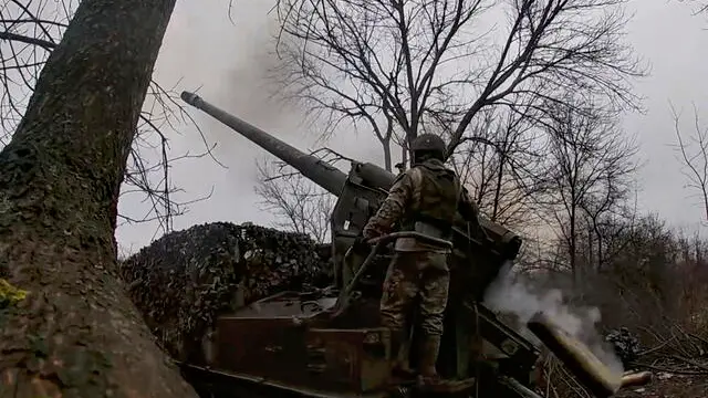 epa11269494 A still image taken from a handout video provided by the Russian Defence ministry press-service shows Russian combat work of crews of SA 2C5 â€˜Hyacinth-Sâ€™ of â€˜Vostokâ€™ (East) troops against Ukrainian troops at an undisclsoed location on South-Donetsk direction in the Russian controlled part of Ukraine, Donetsk region, 10 April 2024. According to the Russian Defence Ministry, crews of 2S5 Giatsint-S self-propelled artillery units are conducting counter-battery combat, striking at Ukrainian army ammunition depots and strongholds. EPA/RUSSIAN DEFENCE MINISTRY PRESS SERVICE/HANDOUT HANDOUT HANDOUT EDITORIAL USE ONLY/NO SALES HANDOUT EDITORIAL USE ONLY/NO SALES HANDOUT EDITORIAL USE ONLY/NO SALES