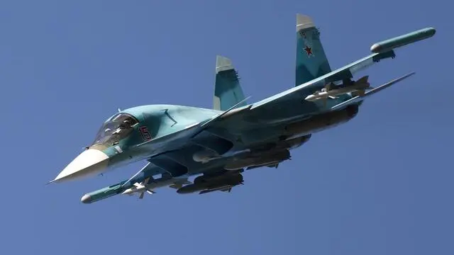 epa07803176 A Russian Sukhoi Su 34 fighter-bomber/strike aircraft performs (back) during the MAKS 2019 International Aviation and Space Salon in Zhukovsky outside Moscow, Russia, 29 August 2019. The Salon runs from 27 August to 01 September. EPA/MAXIM SHIPENKOV