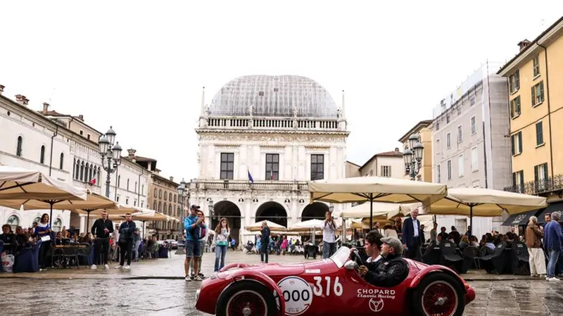 Mille Miglia 2024, prima tappa: in centro a Brescia