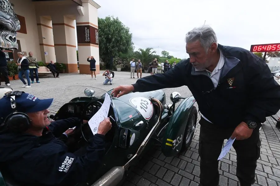 Mille Miglia 2024, terza tappa: la partenza da Viareggio