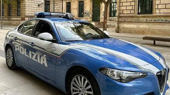 Foto auto polizia generica a Vittoria